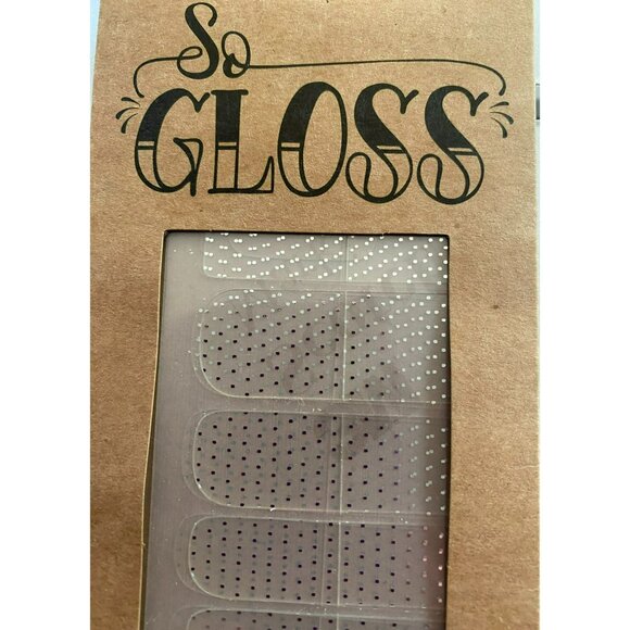 So Gloss Silver Swiss Dot Nail Wraps Heat Activated Set Of Two For Fingers & Toe - Picture 3 of 6